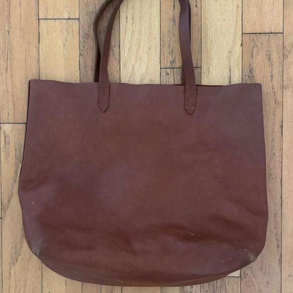 Madewell | The Transport Large Tote Bag | Rich Brown | Leather - Picture 10 of 14